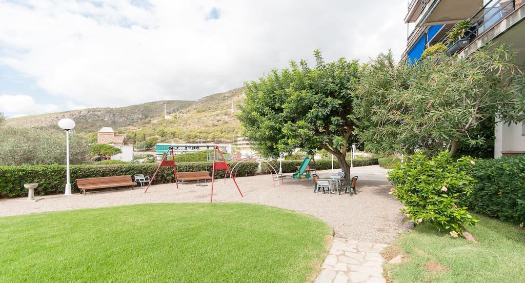 Apartamento Reisol Castelldefels Kültér fotó